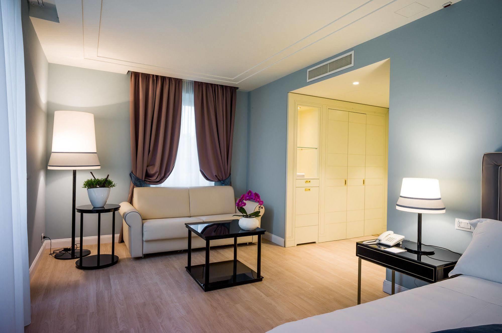 Turin Palace Hotel Esterno foto